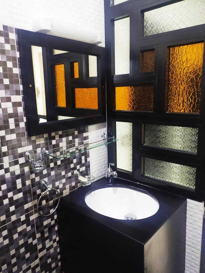 Villa Des Roses Bonaberi Экстерьер фото